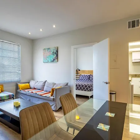 2Br Getaway Near Beach 2 Queen Beds